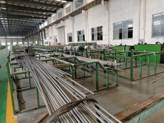 Astm A335 P5 P9 합금 Cs 탄소 강철 용접된 관 큰 작은 직경