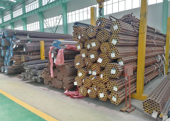 ASTM A192 고압에 의하여 기름을 바르는 표면을 위한 이음새가 없는 탄소 강철 보일러관