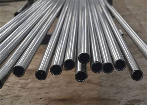 반대로 Corrision 검정 회화 합금 강철 이음새가 없는 관 ASTM A335